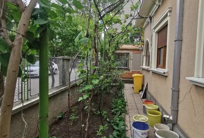Casă cu 3 camere decomandat cu Canalizare în Universitate - 12