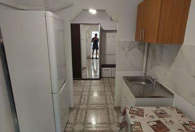 Apartament cu 2 camere decomandat în Ostroveni