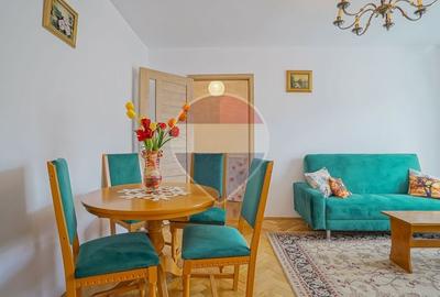 Apartament cu 2 camere semidecomandat, mobilat în 15 Noiembrie