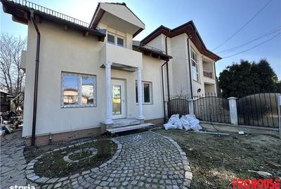 Casă cu 4 camere în Energiei