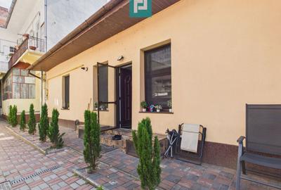 Apartament cu 3 camere semidecomandat în Ultracentral