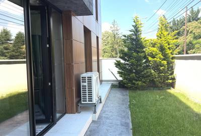 Apartament cu 4 camere decomandat în Pipera - 1
