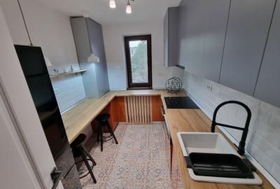 Apartament cu 3 camere semidecomandat, mobilat în Tomis II - 5