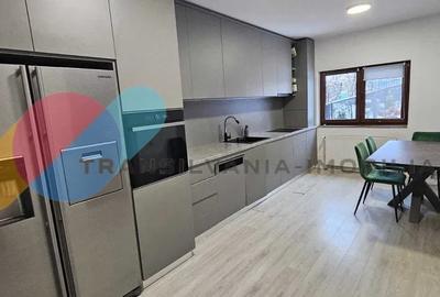 Duplex cu 4 camere cu Canalizare în Iris