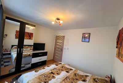 Apartament cu 3 camere în Decebal - 2