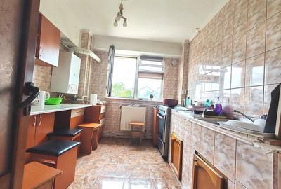 Apartament cu 3 camere decomandat în Găvana - 1