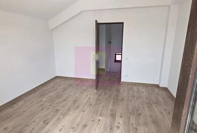 Casă cu 4 camere cu Teren 588 Mp în Brebu