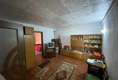 Casă individuală cu 3 camere cu Canalizare în Central - 6