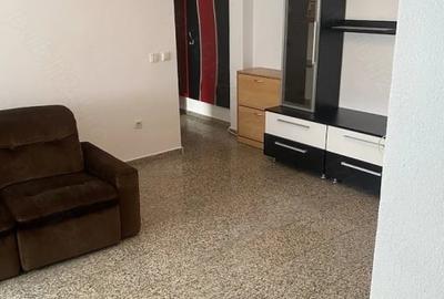 Apartament cu 3 camere semidecomandat, mobilat în Cetate - 1