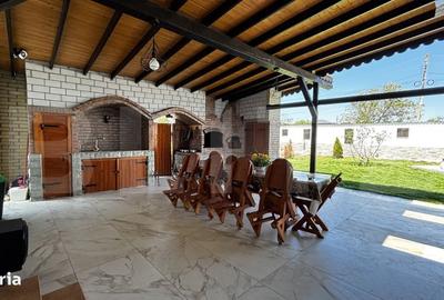 Casă cu 4 camere semidecomandat cu Teren 783 Mp în Cârcea