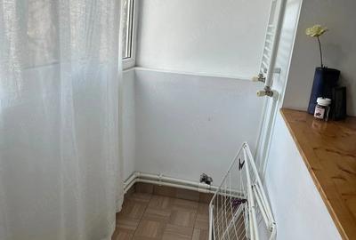 Apartament cu 2 camere semidecomandat în Dacia