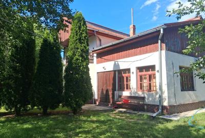 Casă cu 4 camere în Pecinișca