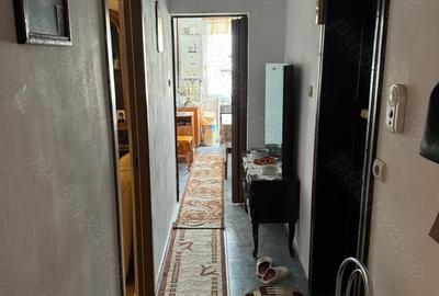 Apartament cu 3 camere decomandat în Caracal - 7