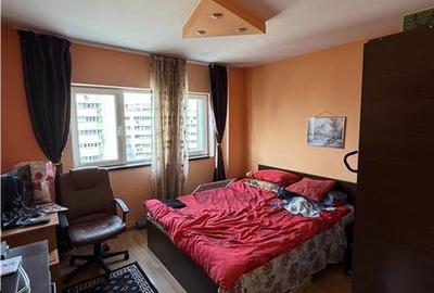 Apartament cu 3 camere circular în Pantelimon