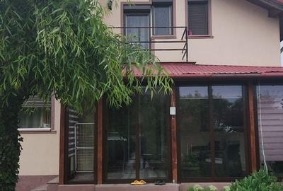 Casă cu 3 camere în Central