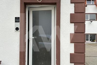 Apartament cu 3 camere decomandat în Turnișor - 2