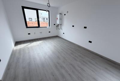 Duplex cu 3 camere cu Canalizare în Sud - 10