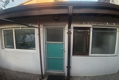 Casă cu 1 camere cu Teren 35 Mp în Central