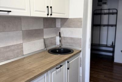 Apartament cu 2 camere decomandat în Galata