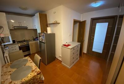 Apartament cu 2 camere nedecomandat în Aradului