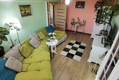 Apartament cu 3 camere decomandat în Lacul Tei