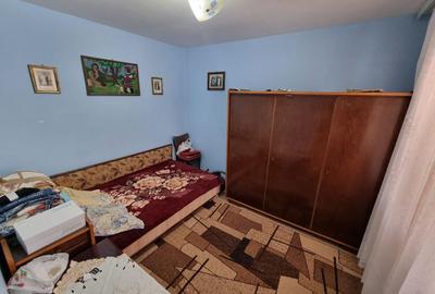 Apartament cu 3 camere semidecomandat, mobilat în Km 4-5 - 11