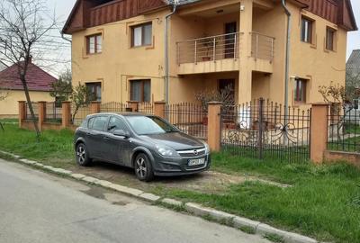 Casă cu 4 camere cu Teren 786 Mp în Central