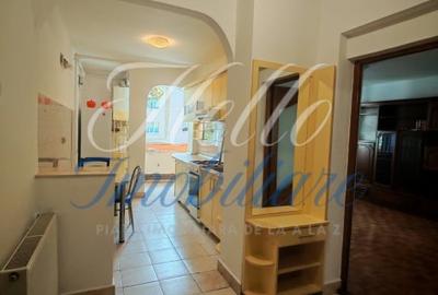 Apartament cu 2 camere decomandat în Gruia