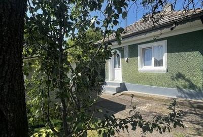 Casă cu 3 camere cu Teren 100 Mp în Girov