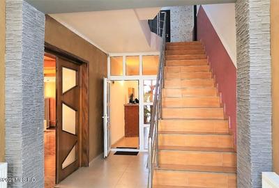 Casă individuală cu 12 camere cu Teren 502 Mp în Central - 7