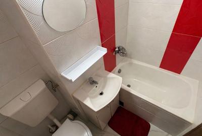 Apartament cu 2 camere semidecomandat în Mureșeni