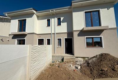 Duplex cu 4 camere cu Teren 357 Mp în Moșnița Nouă