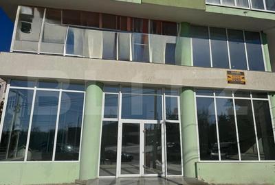 Spațiu comercial, de 300 mp, în Valea Rosie