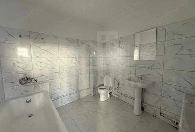 Casă cu Teren 320 Mp în Central - 1