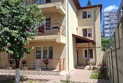 Casă cu 8 camere cu Canalizare în Militari - 3