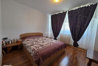 Apartament cu 3 camere decomandat în Alexandru cel Bun