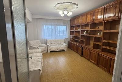Apartament cu 3 camere decomandat în Central - 1