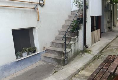 Casă cu 2 camere cu Canalizare în Banu Manta - 1