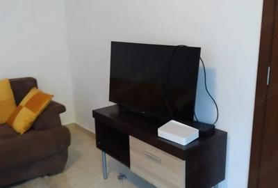 Apartament cu 2 camere semidecomandat în Grivița