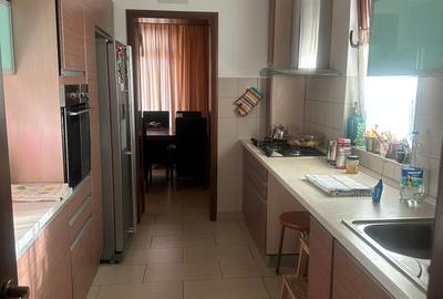 Casă individuală cu 6 camere cu Canalizare în Regie - 2