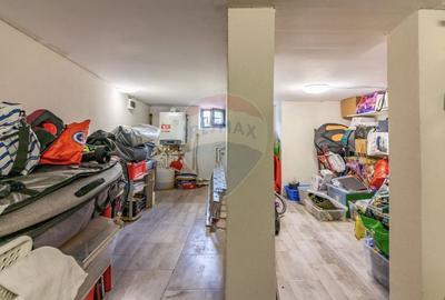 Casă cu 5 camere cu Teren 132 Mp în Domenii
