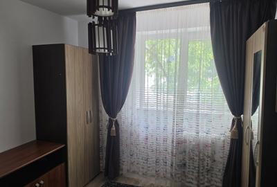 Apartament cu 3 camere decomandat în Fundeni - 9
