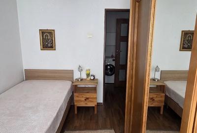 Apartament cu 3 camere semidecomandat în Central - 3