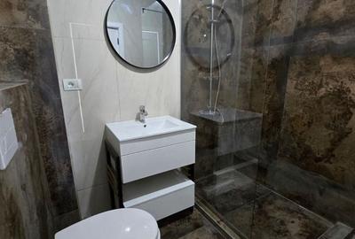 Apartament cu 2 camere decomandat în Palazu Mare