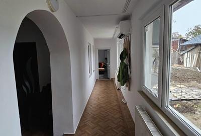 Casă individuală cu 3 camere cu Canalizare în Central - 6