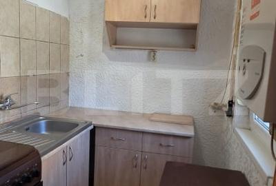 Apartament cu 2 camere semidecomandat, mobilat în Micro 14