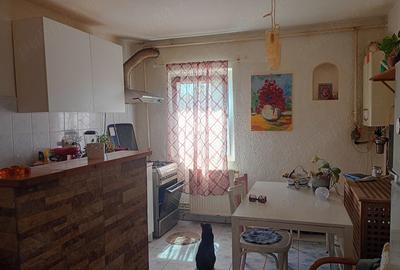 Apartament cu 3 camere decomandat în Central - 2