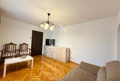 Apartament cu 3 camere semidecomandat, mobilat în Circumvalațiunii