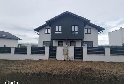 Casă cu 3 camere cu Teren 110 Mp în Remetea - 2