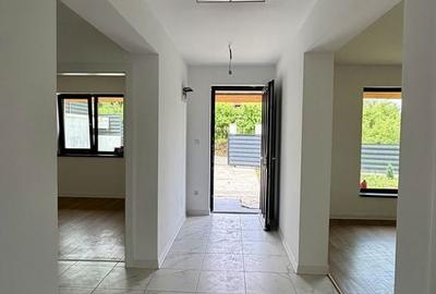Casă cu 4 camere în Hlincea - 6